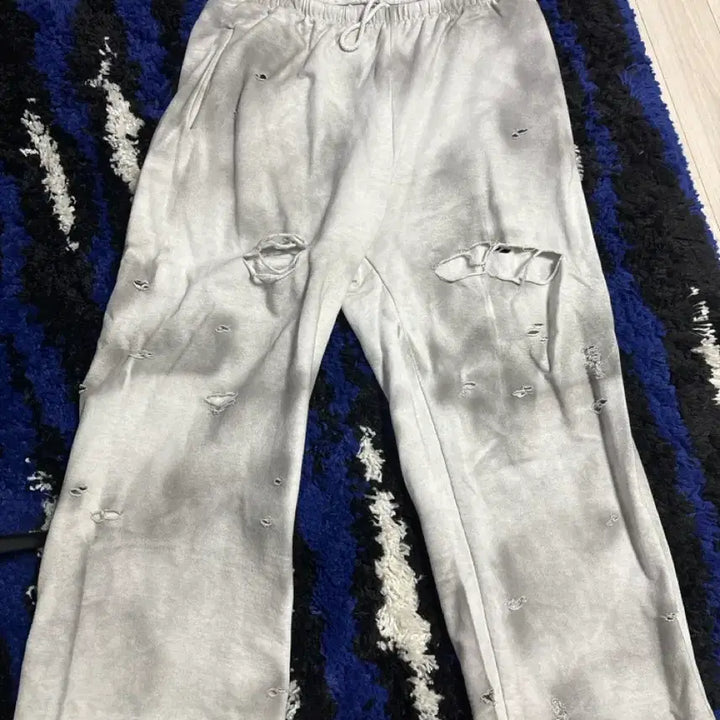 [BUNJANG] Didier Dubot Dirty Sweatpants / 디디에르 웨어 스웻팬츠