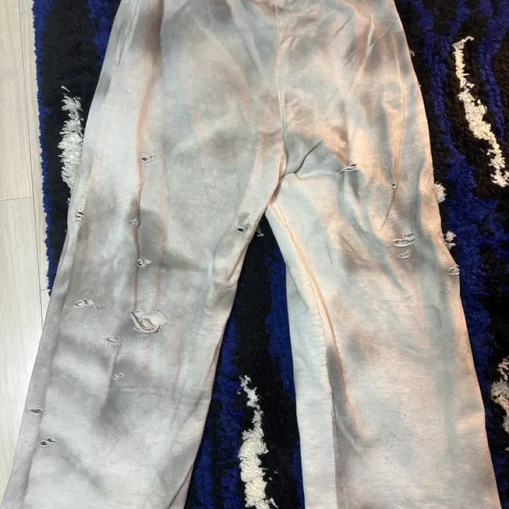 [BUNJANG] Didier Dubot Dirty Sweatpants / 디디에르 웨어 스웻팬츠
