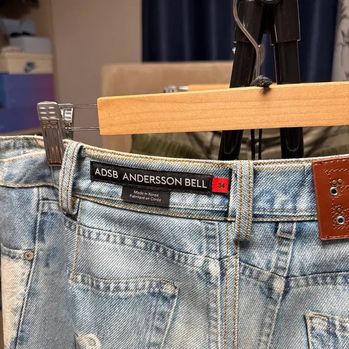 [BUNJANG] Andersson Bell Cargo Pants / 앤더슨벨 포데님 &amp; 스크레치 레더 프린트 카고 팬츠 32