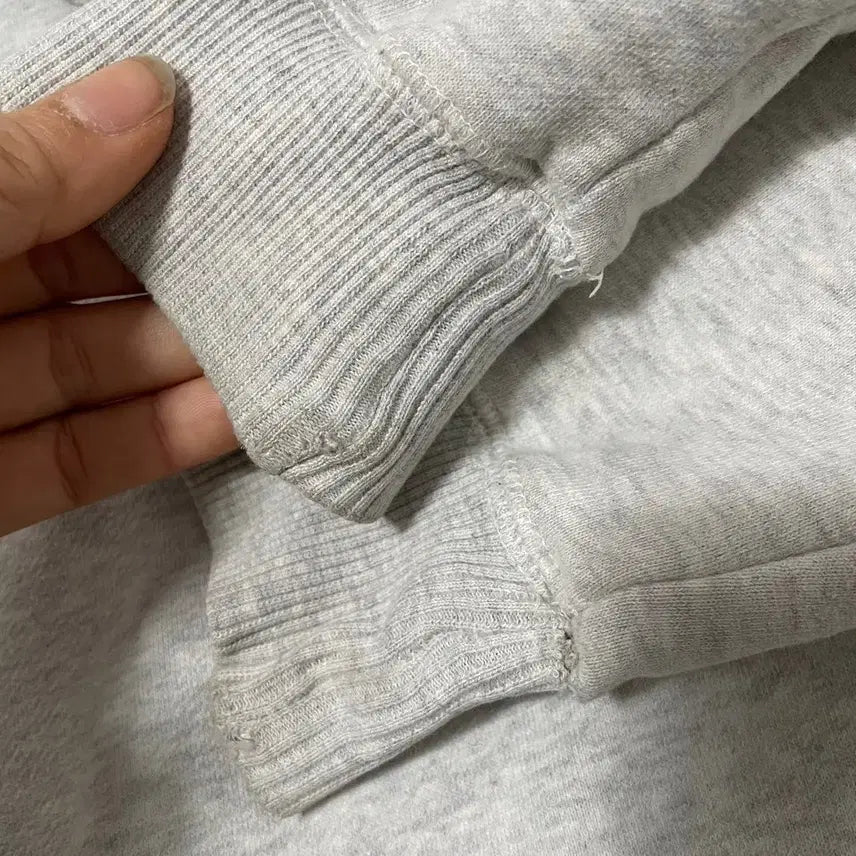 [BUNJANG] Tommy Hilfiger Fleece Lined Crewneck Sweatshirt / L 타미힐피거 기모 라운드 맨투맨 B.6748