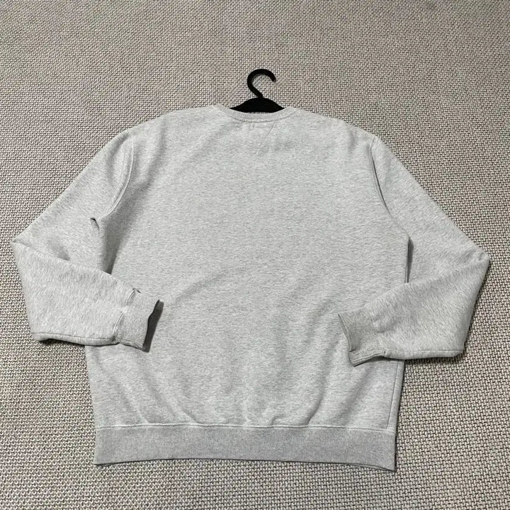 [BUNJANG] Tommy Hilfiger Fleece Lined Crewneck Sweatshirt / L 타미힐피거 기모 라운드 맨투맨 B.6748