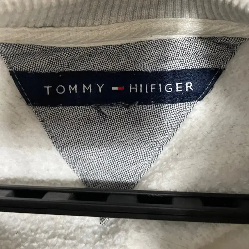 [BUNJANG] Tommy Hilfiger Fleece Lined Crewneck Sweatshirt / L 타미힐피거 기모 라운드 맨투맨 B.6748