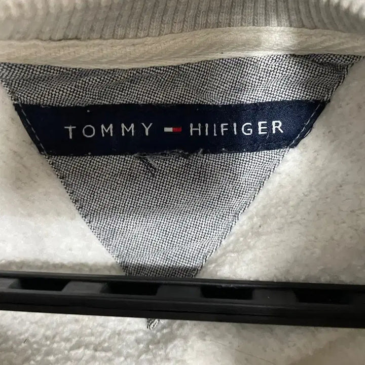 [BUNJANG] Tommy Hilfiger Fleece Lined Crewneck Sweatshirt / L 타미힐피거 기모 라운드 맨투맨 B.6748