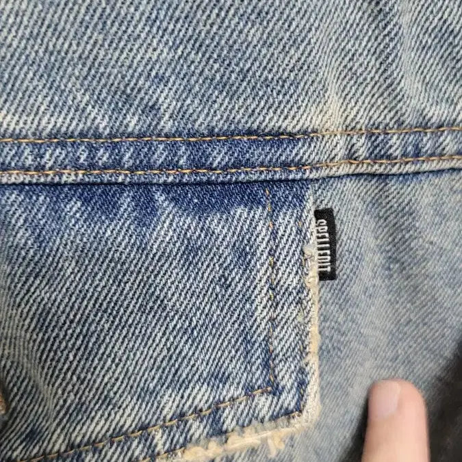 [BUNJANG] Spell Edit Cropped Denim Jacket / [F]스펠에디트 프리사이즈 블랙카라디테일 크롭오버핏 청자켓 F