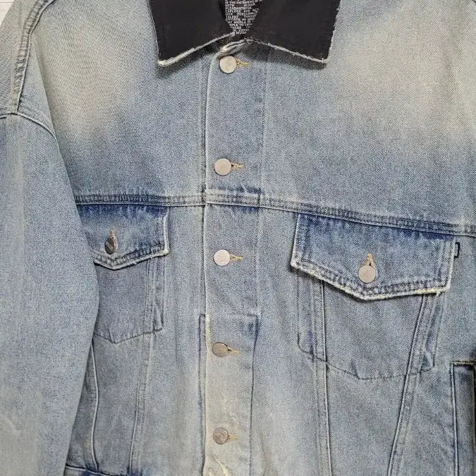 [BUNJANG] Spell Edit Cropped Denim Jacket / [F]스펠에디트 프리사이즈 블랙카라디테일 크롭오버핏 청자켓 F