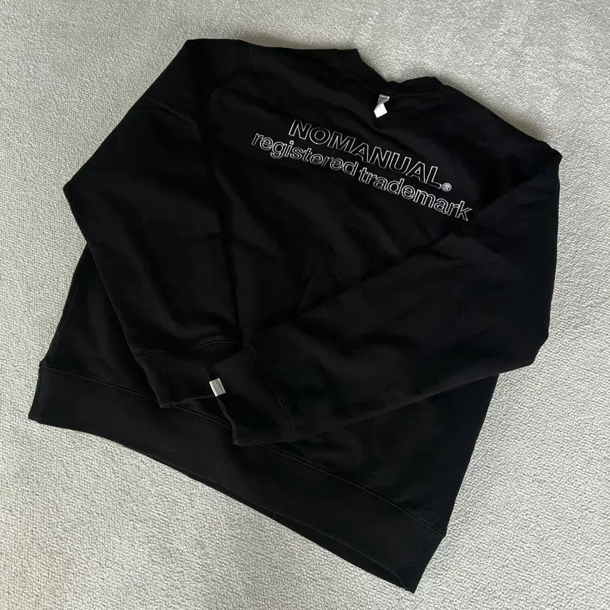 [BUNJANG] NoManual Black Fleece Sweatshirt (Size M) / 노메뉴얼 블랙 기모 맨투맨 티셔츠 m