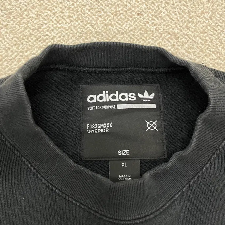 [BUNJANG] Adidas Center Logo Caval Crew Sweatshirt / [XL] 아디다스 센터로고 카발 크루 스웻셔츠 맨투맨 4137