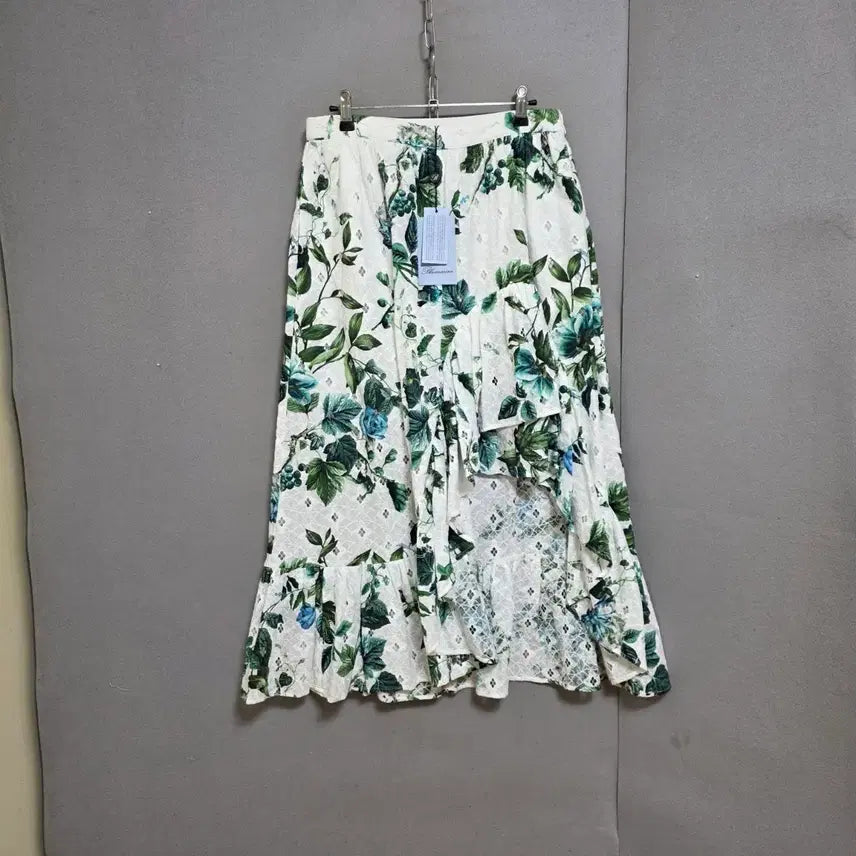 [BUNJANG] Blumarine Unbalanced Floral Skirt - L / 블루마린 언바란스 플라워 스커트 L  n3155  미착용제품