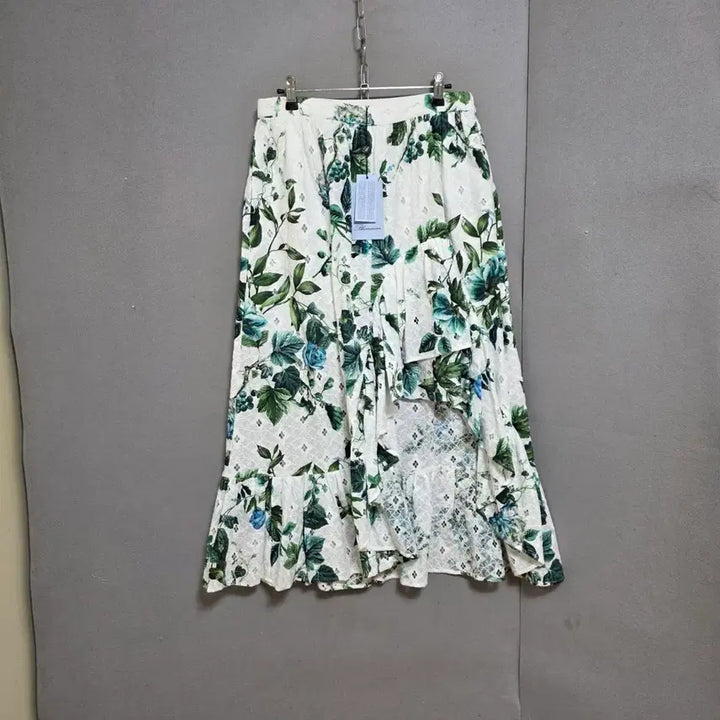 [BUNJANG] Blumarine Unbalanced Floral Skirt - L / 블루마린 언바란스 플라워 스커트 L  n3155  미착용제품