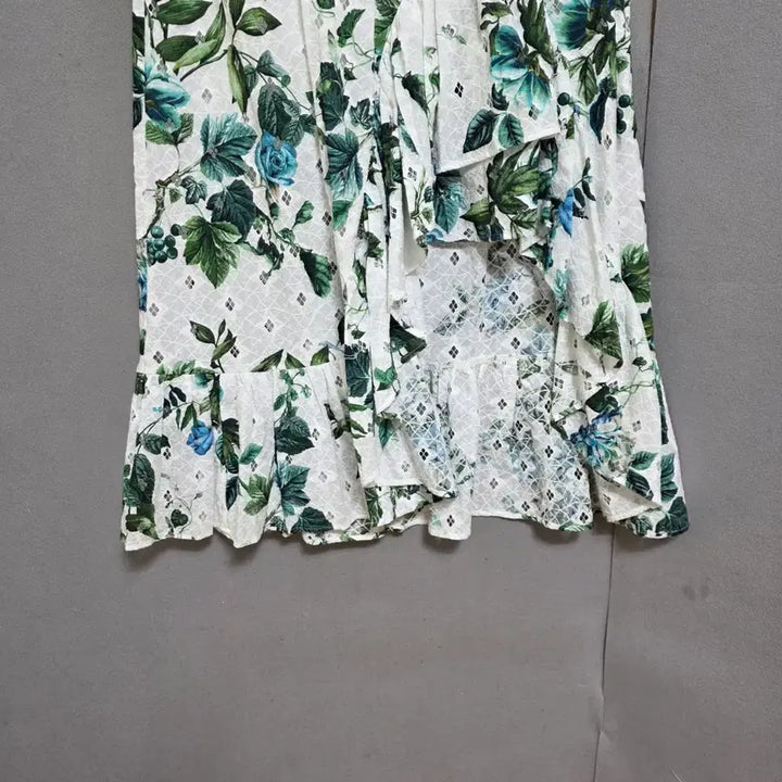 [BUNJANG] Blumarine Unbalanced Floral Skirt - L / 블루마린 언바란스 플라워 스커트 L  n3155  미착용제품