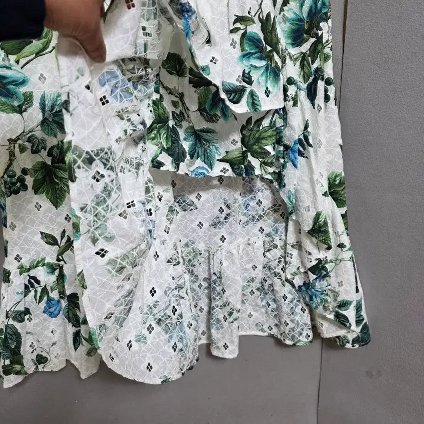 [BUNJANG] Blumarine Unbalanced Floral Skirt - L / 블루마린 언바란스 플라워 스커트 L  n3155  미착용제품