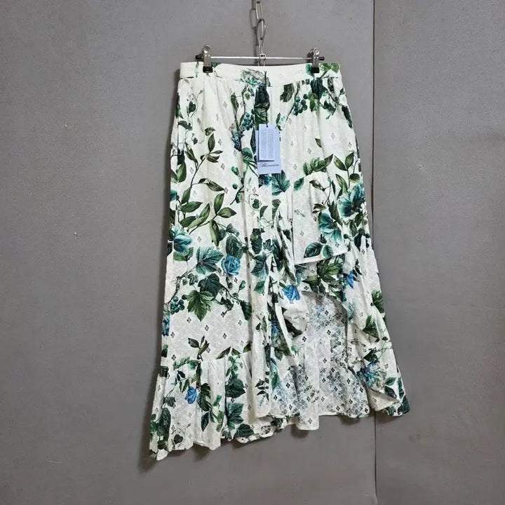 [BUNJANG] Blumarine Unbalanced Floral Skirt - L / 블루마린 언바란스 플라워 스커트 L  n3155  미착용제품