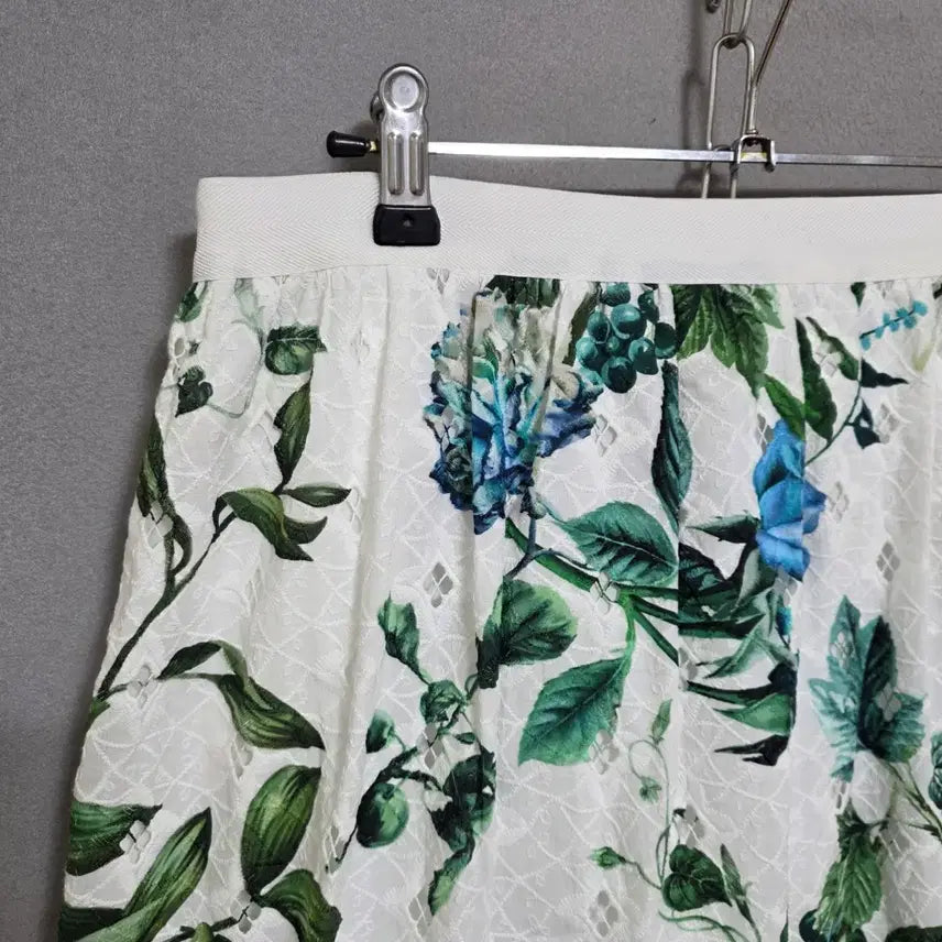 [BUNJANG] Blumarine Unbalanced Floral Skirt - L / 블루마린 언바란스 플라워 스커트 L  n3155  미착용제품