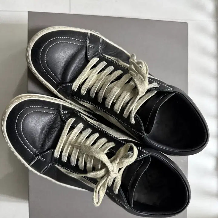[BUNJANG] Rick Owens Vintage Full Grain Calf Leather Sneakers / 릭오웬스 빈티지 스니커즈 풀그레인 카프 레더 40.5