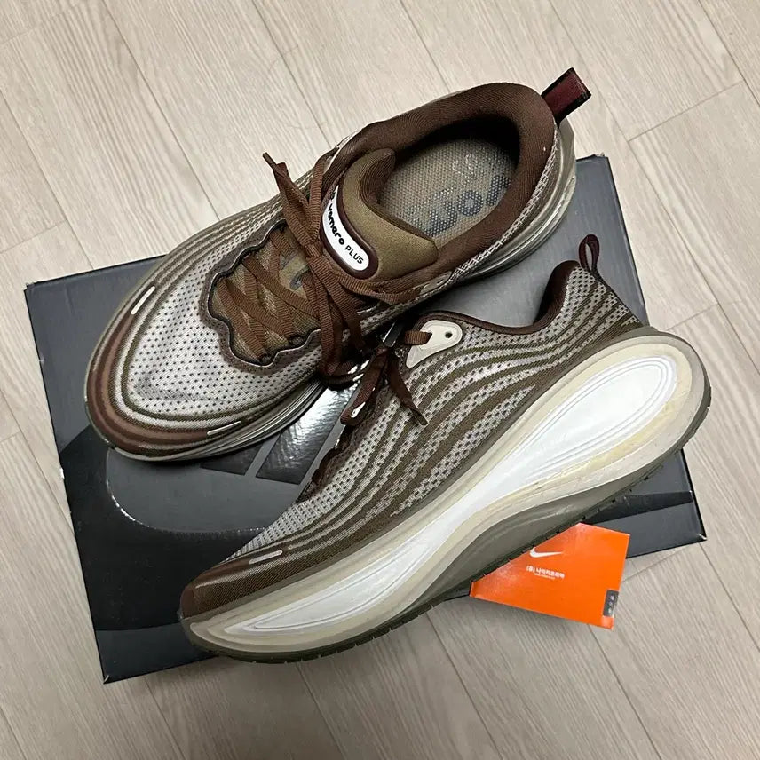 [BUNJANG] Nike Vomero Plus QS Men&