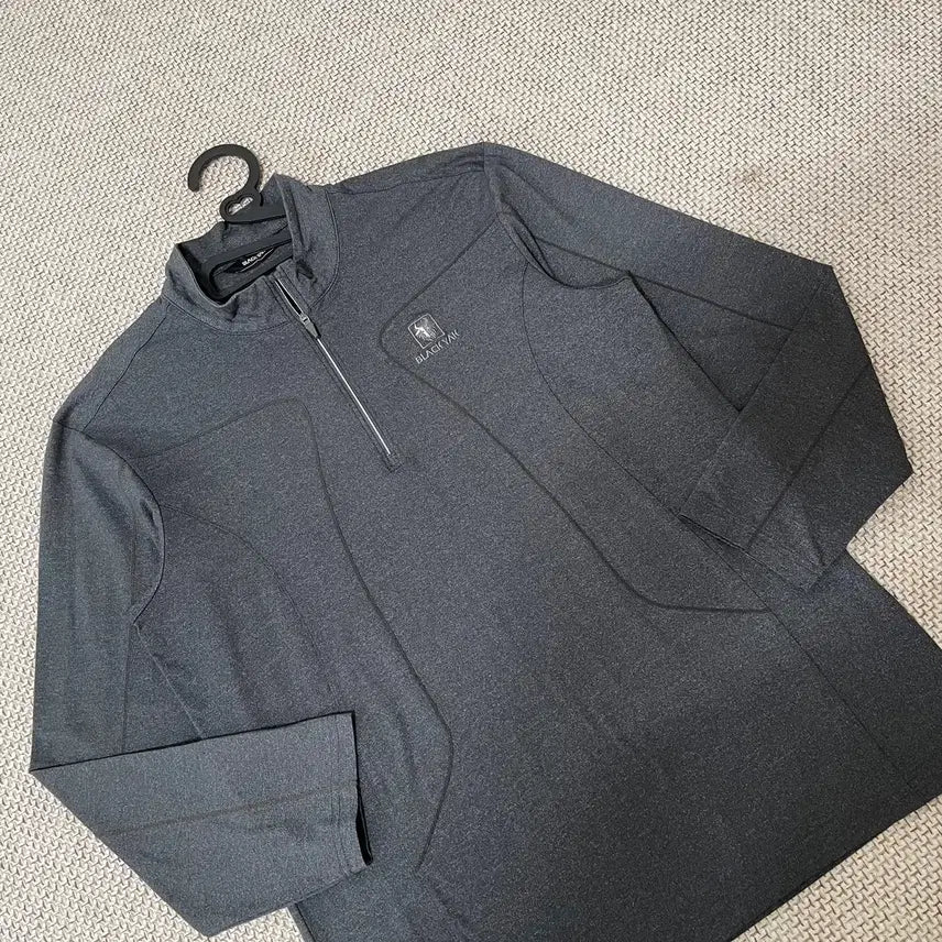 [BUNJANG] Black Yak Half-Zip Hiking Functional T-shirt / L 블랙야크 반집업 등산 기능티셔츠 N.7654