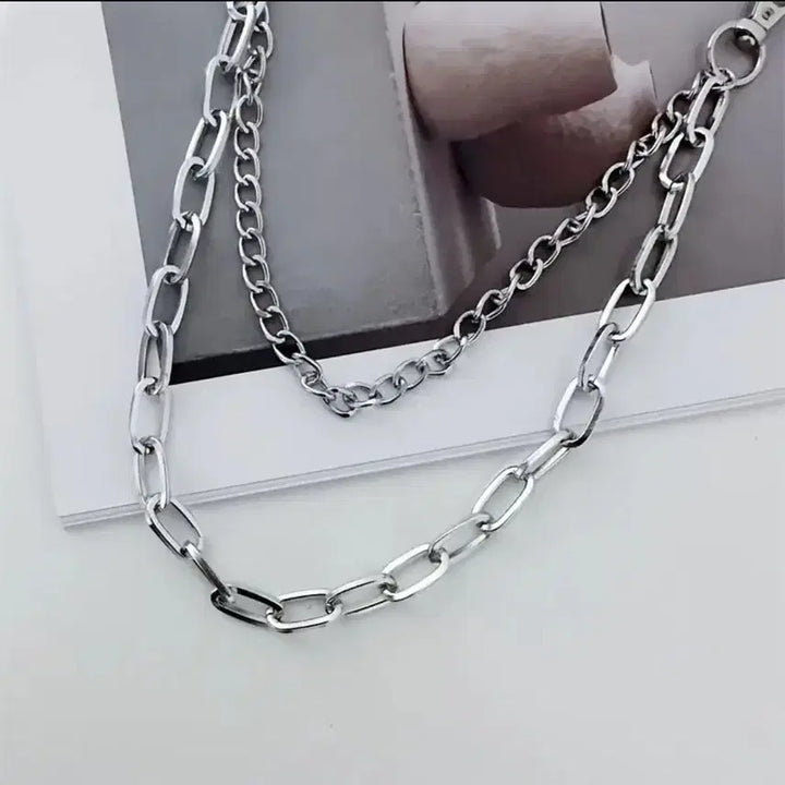 [BUNJANG] Black Pleated Skirt with Chain Belt / 남 녀 블랙 플리츠 스커트  체인 벨트