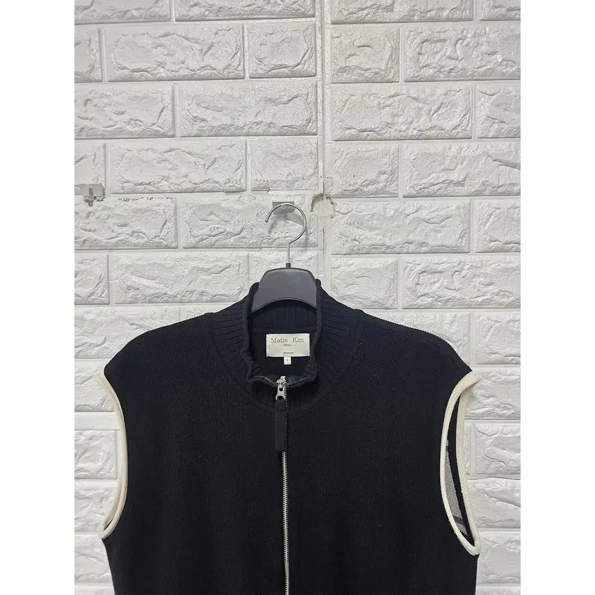 [BUNJANG] Matin Kim Black Zip-up Vest C242 / L 마땡킴 블랙 집업 베스트 C242