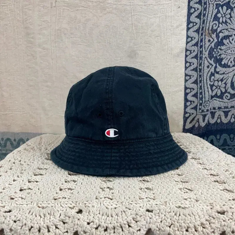 [BUNJANG] Champion Black Bucket Hat / [F] 챔피온 중앙로고 블랙 벙거지 버킷햇 모자