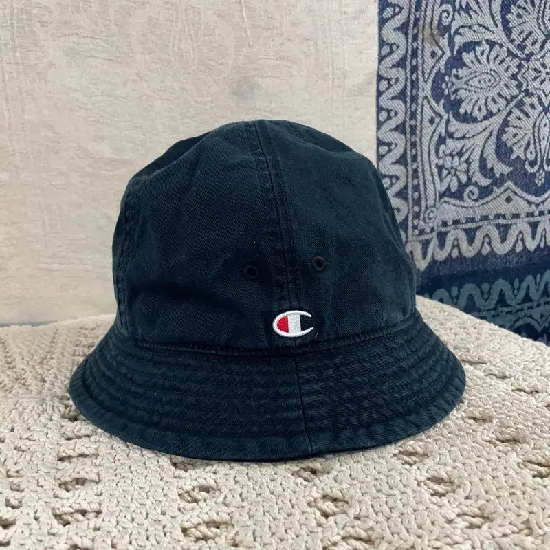 [BUNJANG] Champion Black Bucket Hat / [F] 챔피온 중앙로고 블랙 벙거지 버킷햇 모자