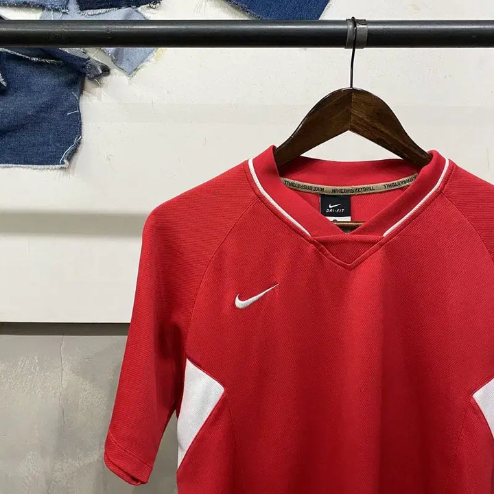 [BUNJANG] Nike Dri-FIT Colorblock Short-Sleeve T-Shirt / (95) 나이키 드라이핏 운동 스포츠 기능성 배색 반팔 티