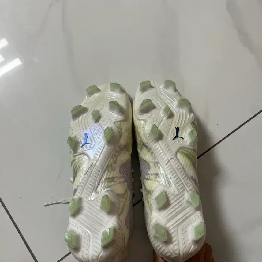 [BUNJANG] Puma Future Soccer Cleats 255 / 퓨마 퓨처 축구화 255