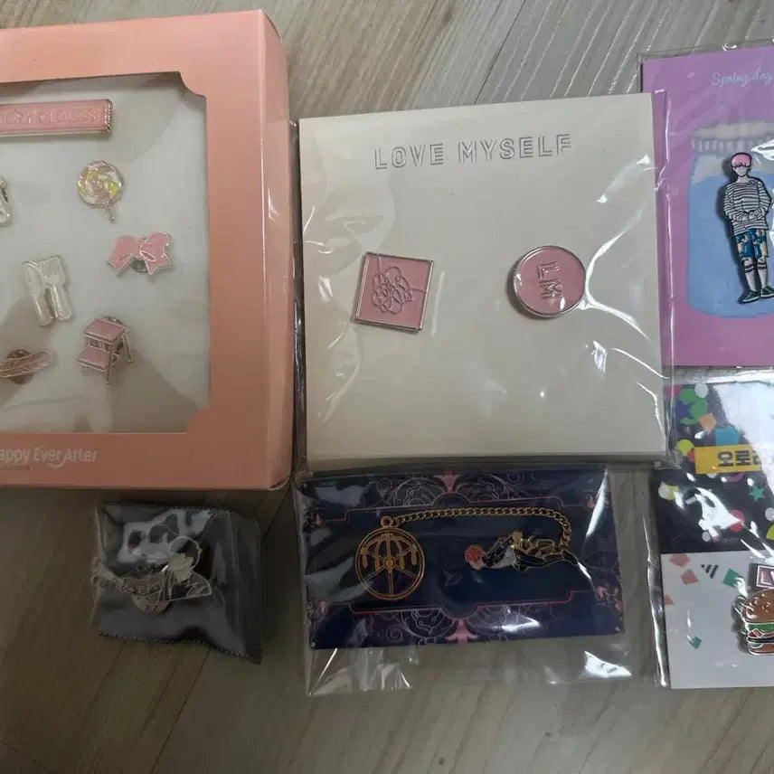[BUNJANG] BTS Pin Badge Bundle Set / (택포 3.2) 방탄 핀뱃지 모음 처분