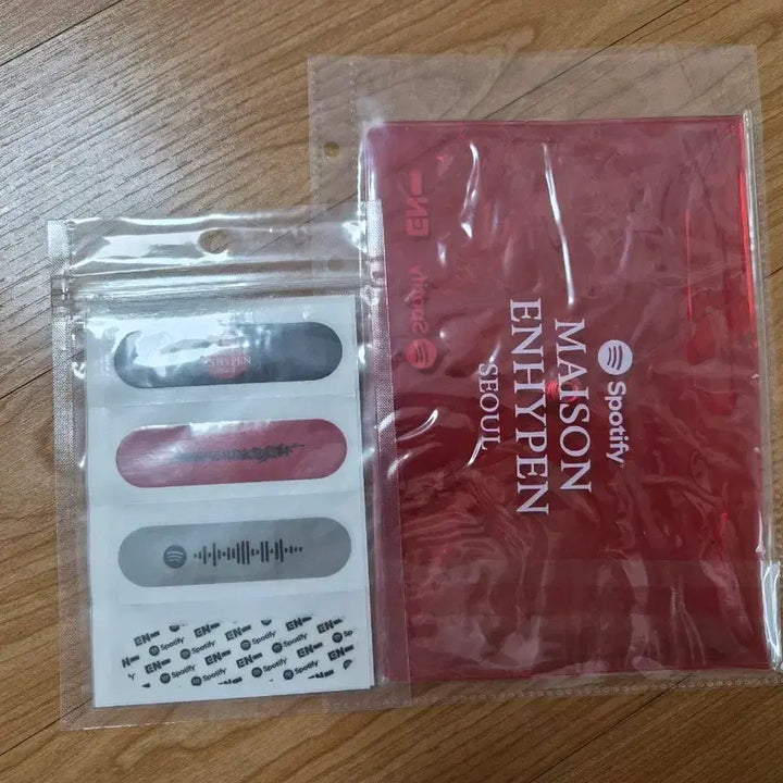 [SOLD OUT] 엔하이픈 스포티파이 디자이어 언리쉬 팝업 굿즈 / 성훈