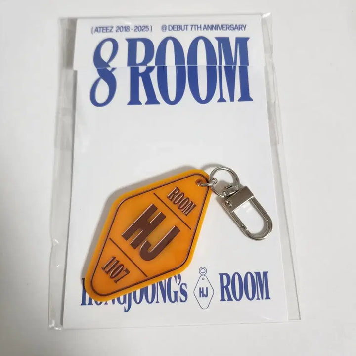 [BUNJANG] ATEEZ Hongjoong 8ROOM Keyring / 포카x) 에이티즈 8ROOM 에잇룸 키링 홍중