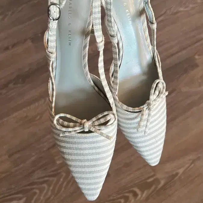 [BUNJANG] Charles &amp; Keith Ribbon Stripe Slingback Heels / 찰스앤키스 리본 스트라이프 힐 슬링백225 6cm