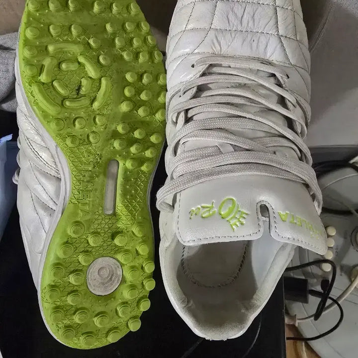 [BUNJANG] Athleta O Rei A005 (250) Soccer Cleats / 아슬레타 오레이 A005 (250)