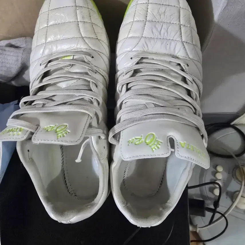 [BUNJANG] Athleta O Rei A005 (250) Soccer Cleats / 아슬레타 오레이 A005 (250)