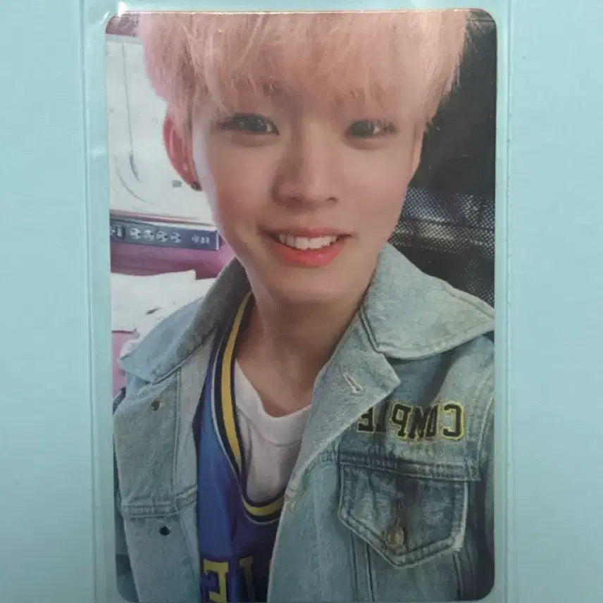 [BUNJANG] ONF Hyojin Denim Jacket Photocard / 효진 컴플리트 포카 온앤오프
