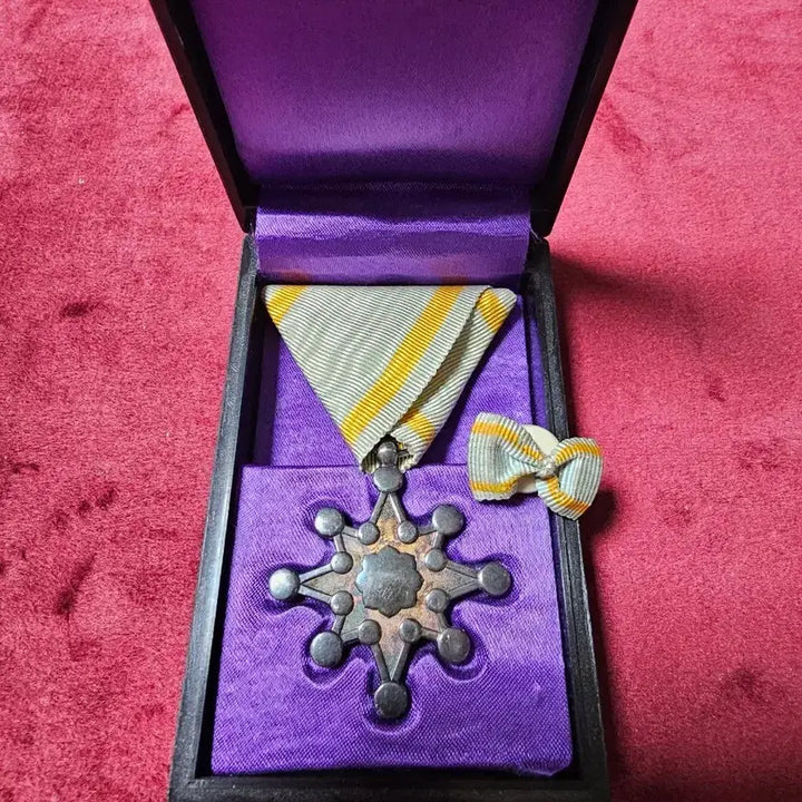 [BUNJANG] Seobo Medal [8th Grade] Medal / 서보장 훈장 [훈8등]