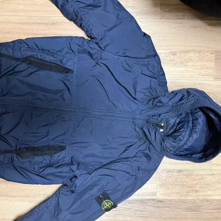 [BUNJANG] Stone Island Crinkle Laps Padded Windbreaker Navy (M) / (M)스톤아일랜드 크링클랩스 패딩 바람막이 네이비