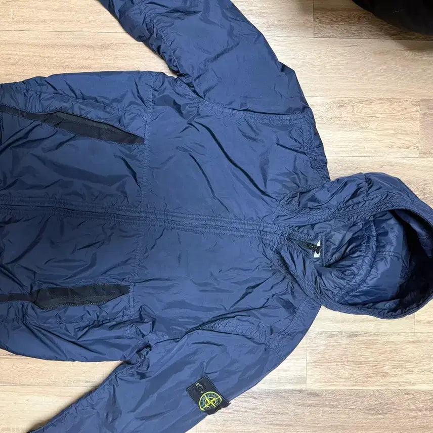 [BUNJANG] Stone Island Crinkle Laps Padded Windbreaker Navy (M) / (M)스톤아일랜드 크링클랩스 패딩 바람막이 네이비