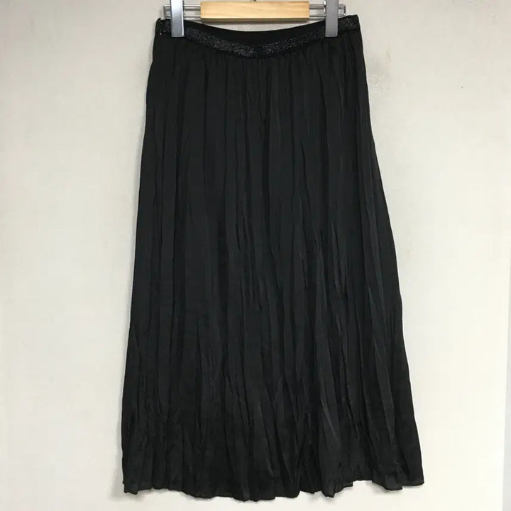 [BUNJANG] Delara Pleated Banding Skirt (Size 64) / 22 델라라나 플리츠 밴딩 스커트 64