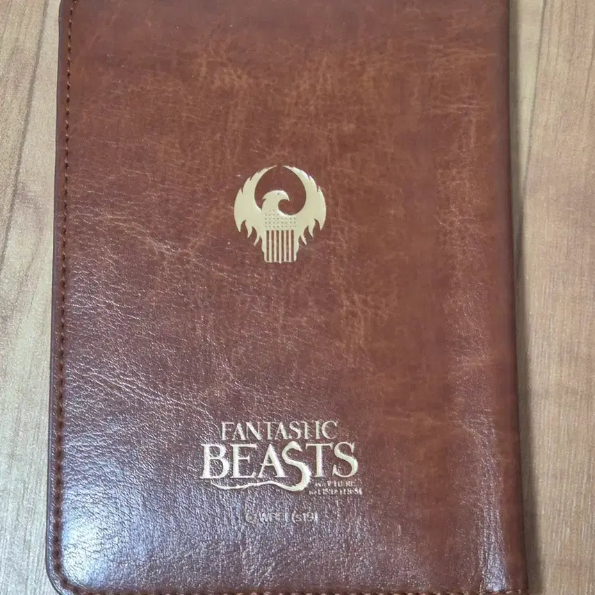 [BUNJANG] Harry Potter Fantastic Beasts Passport Case Brown / 해리포터 신비한동물사전 굿즈 여권케이스 브라운