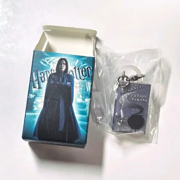[BUNJANG] Harry Potter Mezzy Lucchi Gacha Severus Snape Keyring / 해리포터 메지루시 가챠 혼혈왕자 스네이프 키링 마법책