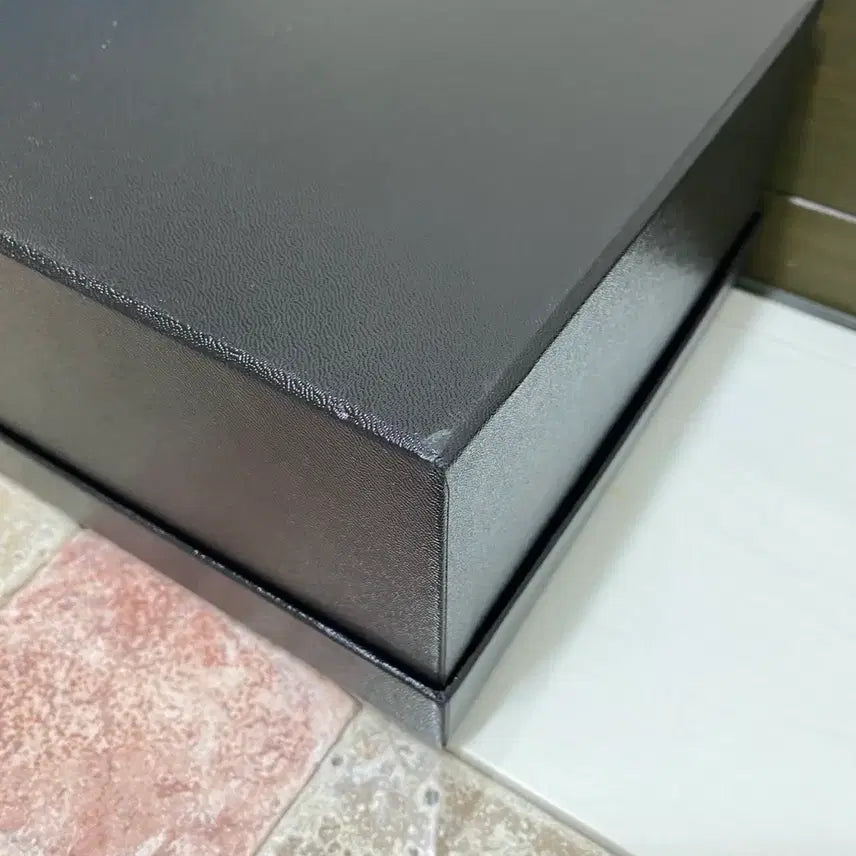 [BUNJANG] Chanel Shoe Box Set / 샤넬 신발박스(30.5x20.5x10) + 속지 + 북렛