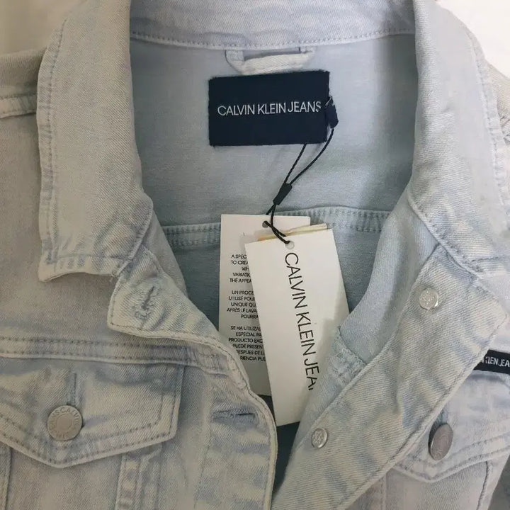 [BUNJANG] Calvin Klein Light Wash Jacket / 캘빈클라인 연청 자켓(스판)