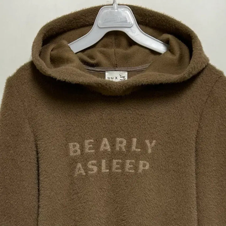 [BUNJANG] SJSJ Teddy Tales Fur Textured Hooded Knit Top / [여자-85]SJSJ X 테디테일즈 퍼 텍스처 후드 니트 탑