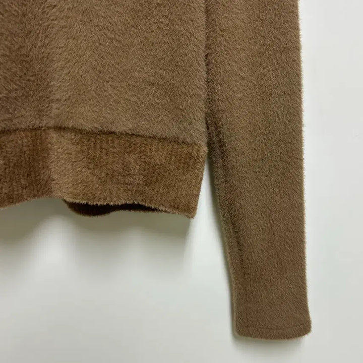 [BUNJANG] SJSJ Teddy Tales Fur Textured Hooded Knit Top / [여자-85]SJSJ X 테디테일즈 퍼 텍스처 후드 니트 탑