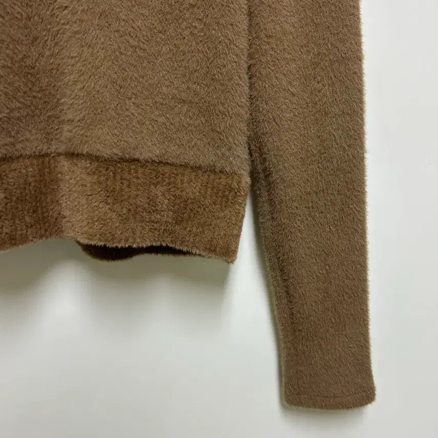 [BUNJANG] SJSJ Teddy Tales Fur Textured Hooded Knit Top / [여자-85]SJSJ X 테디테일즈 퍼 텍스처 후드 니트 탑