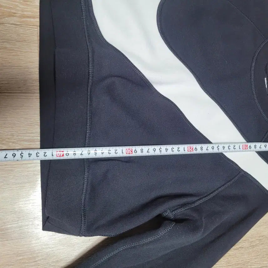 [BUNJANG] Nike Big Swoosh Crop Sweatshirt / 나이키 빅스우시 크롭 맨투맨