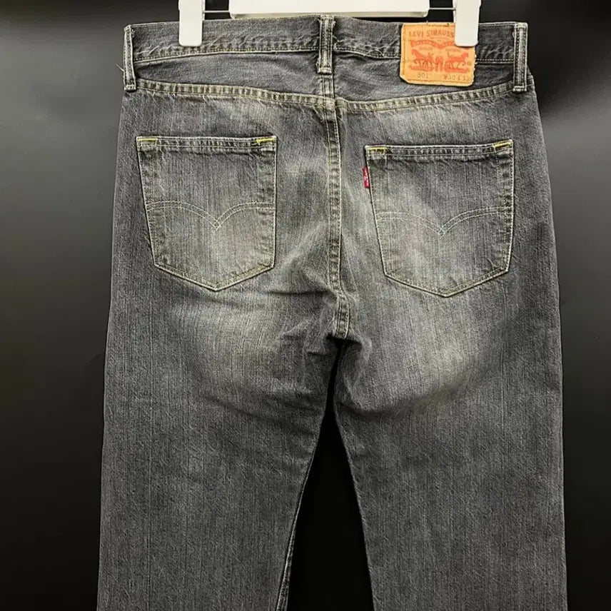 [SOLD OUT] (31인치)빈티지 리바이스 501 청바지 le133