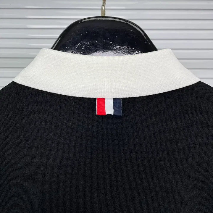 [SOLD OUT] 톰브라운 반팔티셔츠 니트 검흰 올 남녀사이즈 여름 반팔