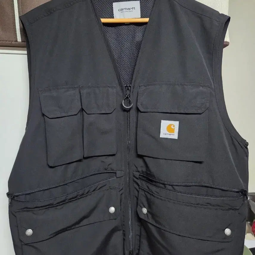 [SOLD OUT] 칼하트 블랙 유틸리티 조끼 베스트
