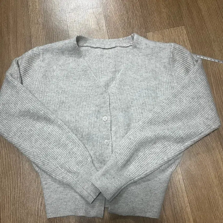 [BUNJANG] V-Neck Cable Knit Cardigan / 브랜드명] 여성 브이넥 꽈배기 가디건