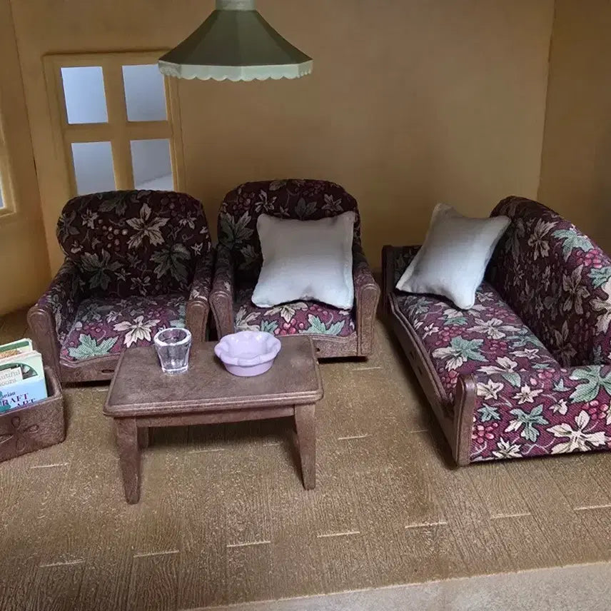 [BUNJANG] Sylvanian Families Old Sofa, TV, Telephone / 실바니안 올드 쇼파 ,티비,전화기